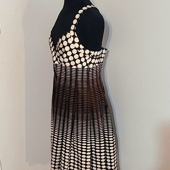 Calvin Klein Halter Dress w/Pleated Flare, Brown/Cream Polka-dots/Lines, Size 12 - Picture 3 of 9